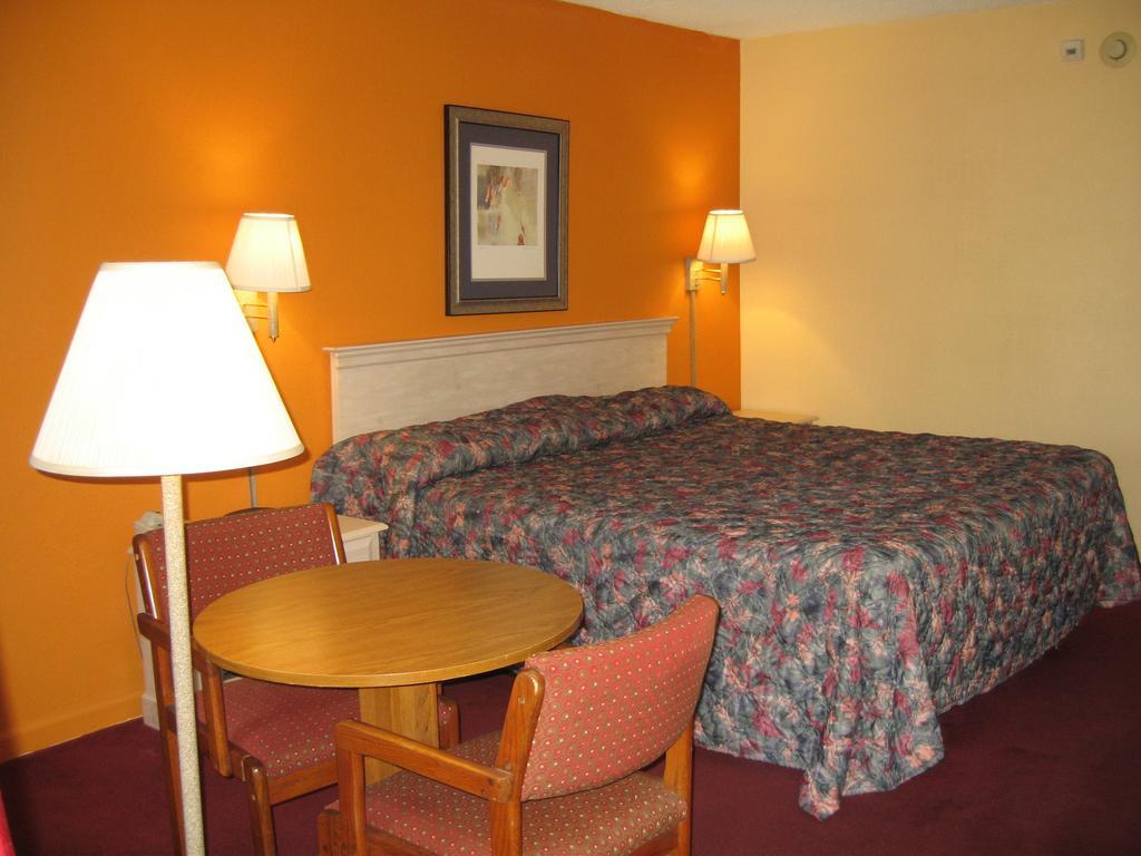 Travelers Inn South Brunswick Terrace Rum bild