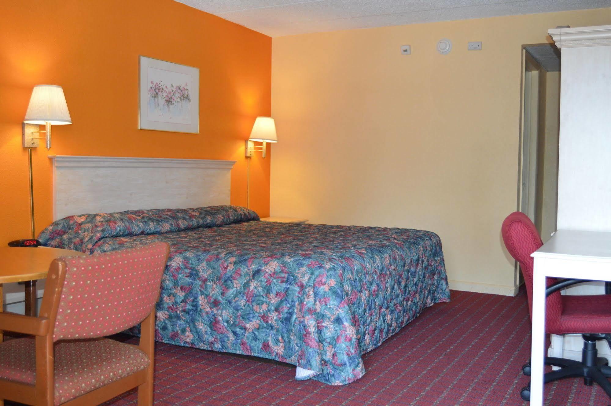 Travelers Inn South Brunswick Terrace Exteriör bild