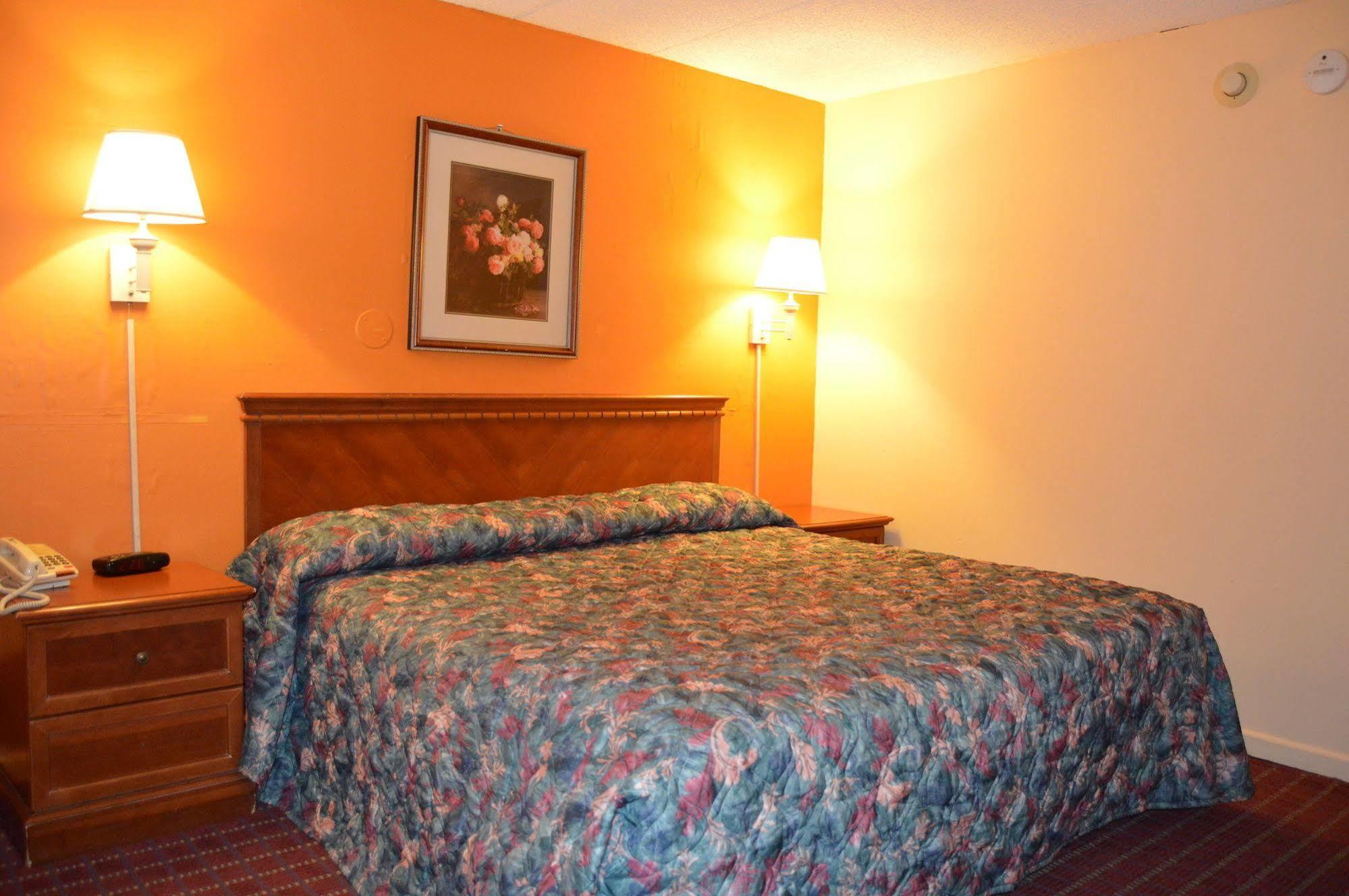 Travelers Inn South Brunswick Terrace Exteriör bild